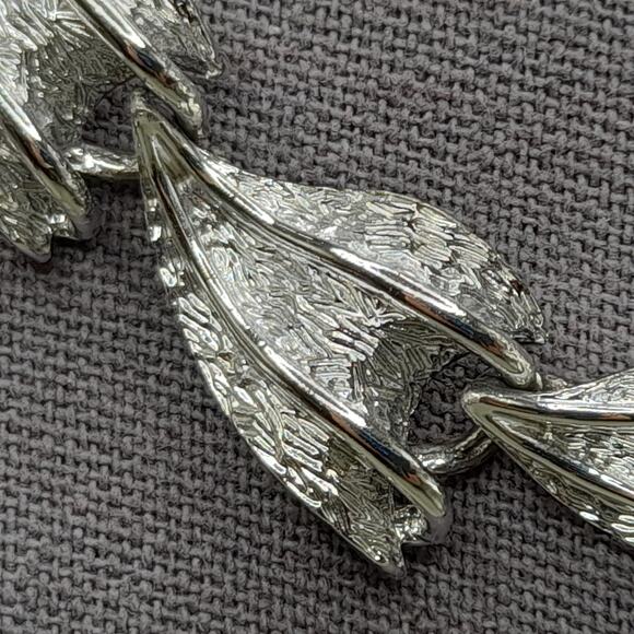 Vintage Coro Pegasus Leaf Choker Necklace Silver Tone 1950s